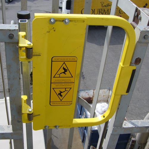 GuardDog Self Closing Gate - Dakota Safety