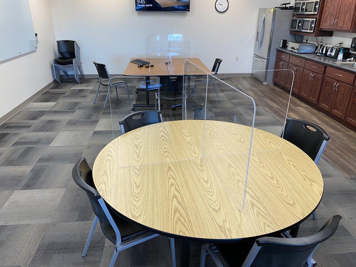 Armor Boss X-Shape Table shield – Dakota Safety